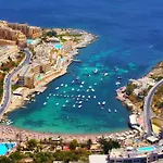 Splendid 2Br Apartment In Central St Julians