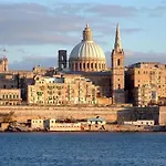 Splendid 2Br Apartment In Central St Julians