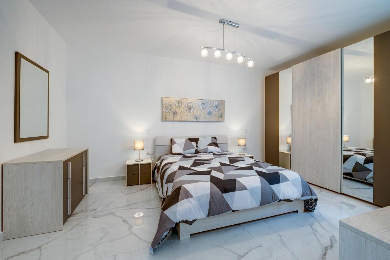 Splendid 2br In St Julians * Saint Julian's