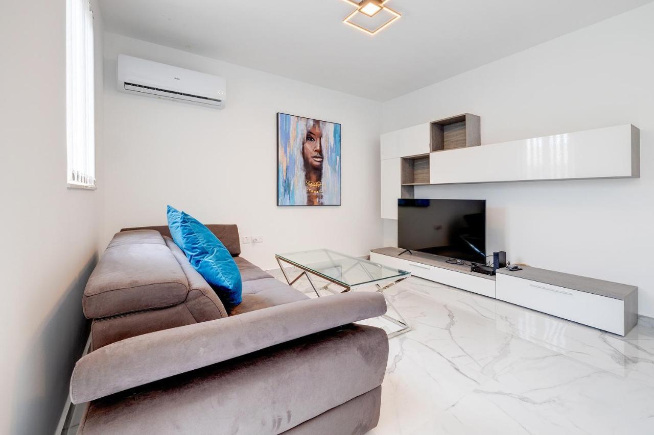 Splendid 2br In St Julians Apartment *